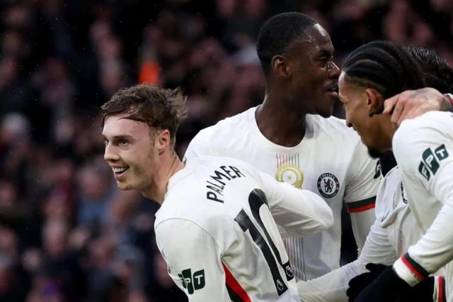 云开体育-到底行不行？帕尔默半场戴帽，蓝军也只有半场好球